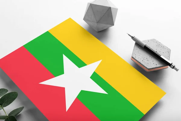 Bandera Myanmar Sobre Fondo Papel Minimalista Carta Invitación Nacional Con — Foto de Stock