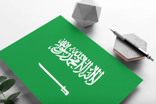 Drapelul Arabiei Saudite Fundal Minimalist Scrisoare Invitație Națională Stilou Elegant — Fotografie, imagine de stoc