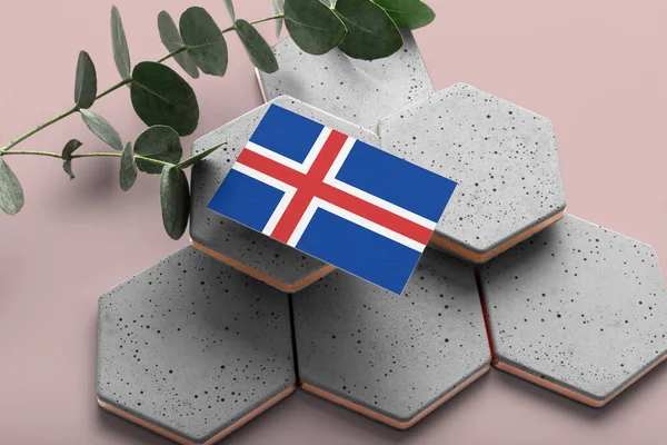 Bandera Islandia Sobre Piedras Estilo Hexágono Fondo Espacio Copia Rosa — Foto de Stock