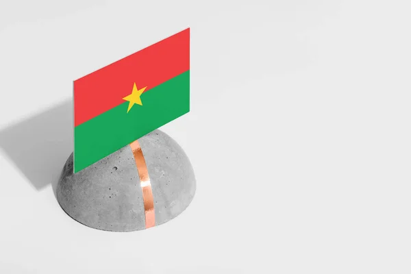 Bandera Burkina Faso Etiquetada Piedra Redondeada Fondo Blanco Aislado Vista — Foto de Stock