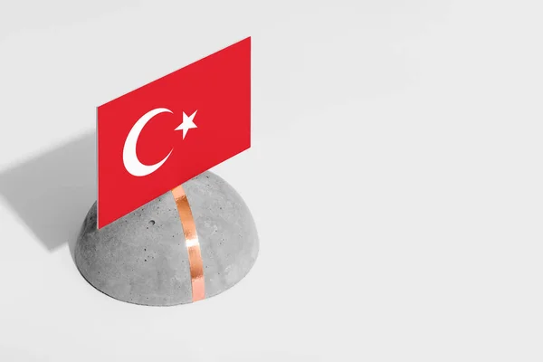 土耳其国旗用圆形的石头做上标记 白色孤立的背景 侧视图最小的国家概念 — 图库照片