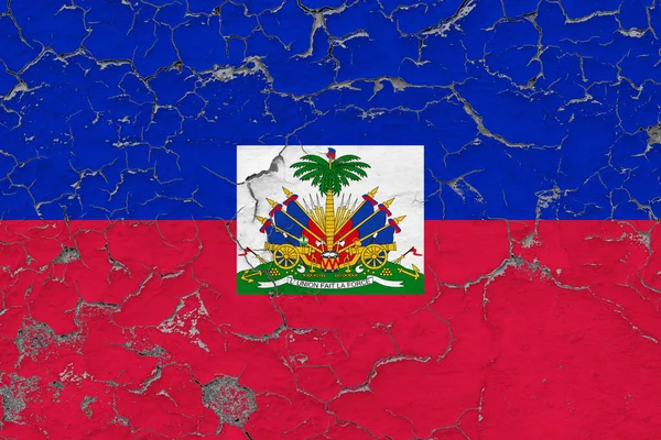 Haiti Flagga Närbild Grinig Skadad Och Väderbiten Väggen Skala Bort — Stockfoto