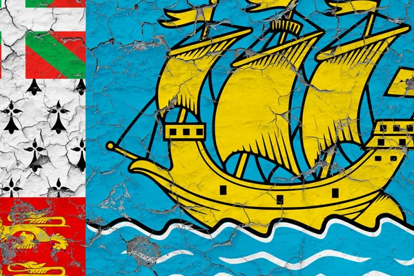 Saint Pierre Miquelon Bandiera Vicino Grungy Danneggiato Intemperie Sulla Parete — Foto Stock