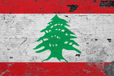 Grunge üzerindeki Lübnan bayrağı beton yüzeyi çizdi. Ulusal klasik arka plan. Retro duvar kavramı.