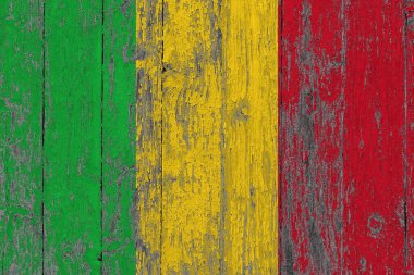 Grunge üzerindeki Mali bayrağı ahşap yüzeyi çizmiş. Ulusal klasik arka plan. Eski tahta masa bayrak yüzeyini çizmiş..