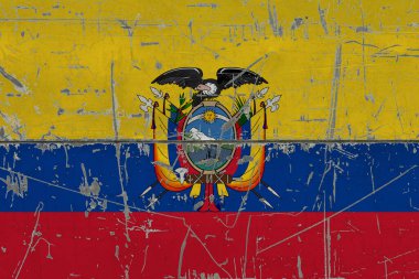 Çatlak kirli yüzeye ekvador bayrağı boyanmış. Klasik stil yüzeyinde ulusal model. Çizilmiş ve yıpranmış konsept.