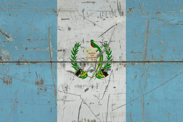 과테말라 국기가 갈라진 더러운 표면에 그려져 빈티지 스타일의 스크래치 풍화된 — 스톡 사진