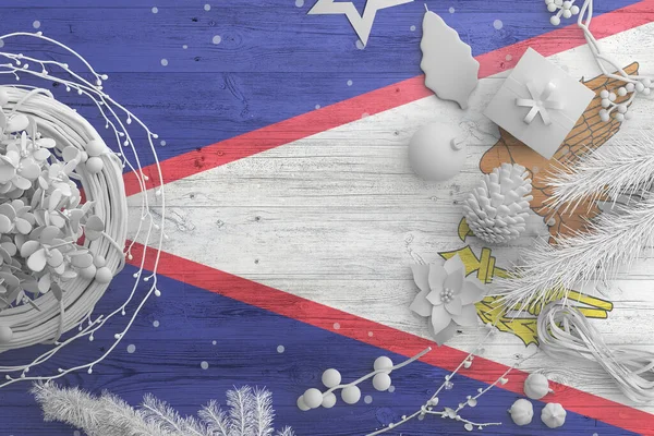 Bandera Samoa Americana Sobre Mesa Madera Con Objetos Nieve Navidad — Foto de Stock