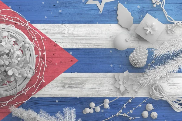 Bandera Cuba Sobre Mesa Madera Con Objetos Nieve Navidad Año — Foto de Stock
