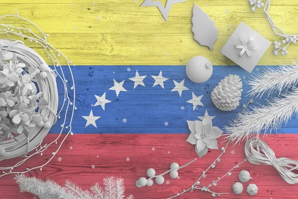 Bandera Venezuela Sobre Mesa Madera Con Objetos Nieve Navidad Año — Foto de Stock