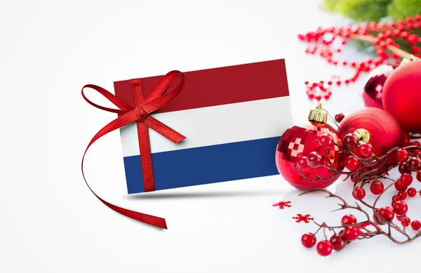 Nizozemská Vlajka Novoroční Pozvánce Červenou Vánoční Ozdobou Konceptu Národní Šťastný — Stock fotografie