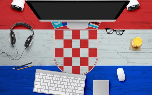 Croacia Bandera Fondo Con Auriculares Teclado Computadora Ratón Mesa Escritorio — Foto de Stock