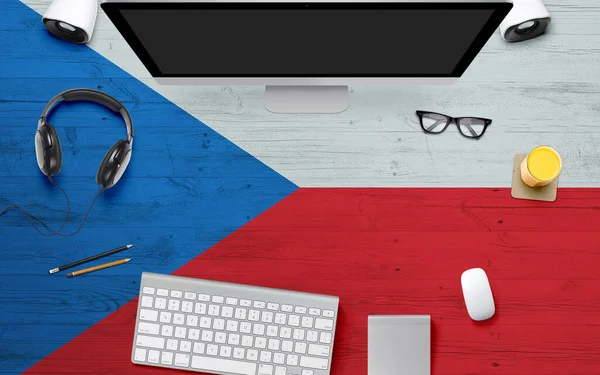 República Checa Bandera Fondo Con Auriculares Teclado Computadora Ratón Mesa — Foto de Stock