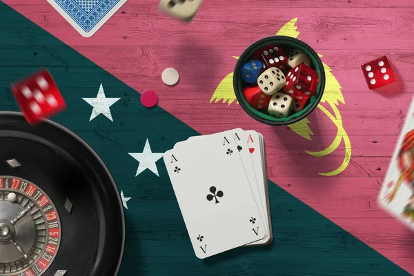 Тема Казино Папуа Новая Гвинея Тузы Игре Покер Карты Фишки — стоковое фото