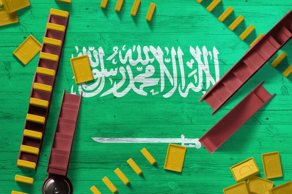 Drapelul Arabiei Saudite Fundal Național Domino Masă Lemn Privire Sus — Fotografie, imagine de stoc