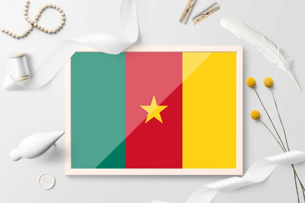 Bandera Camerún Marco Madera Sobre Fondo Creativo Blanco Tema Blanco — Foto de Stock