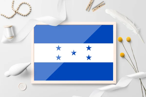 Bandera Honduras Marco Madera Sobre Fondo Creativo Blanco Tema Blanco — Foto de Stock