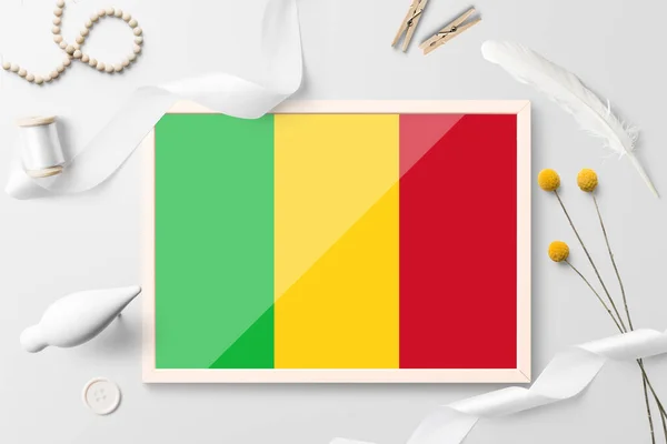 Bandera Malí Marco Madera Sobre Fondo Creativo Blanco Tema Blanco — Foto de Stock