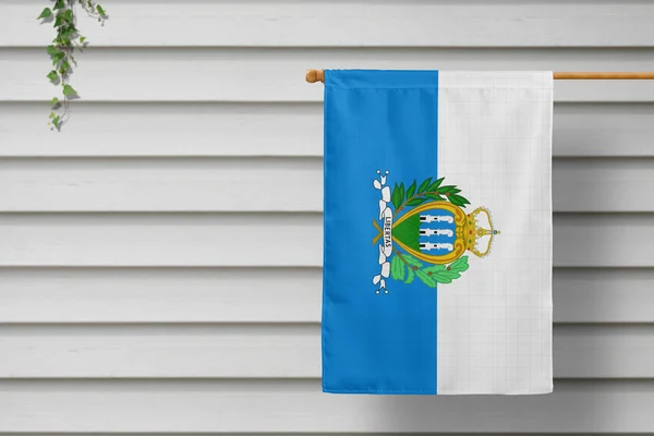 Bandera Nacional San Marino Cuelga Una Cerca Largo Pared Madera — Foto de Stock