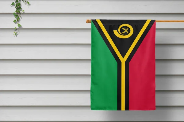 Bandera Nacional Vanuatu Cuelga Una Cerca Piquete Largo Pared Madera — Foto de Stock