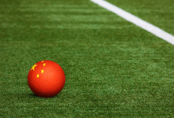 Drapeau Chine Sur Ballon Fond Terrain Football Thème National Football — Photo