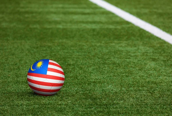 Bandera Malasia Pelota Fondo Del Campo Fútbol Tema Nacional Fútbol — Foto de Stock