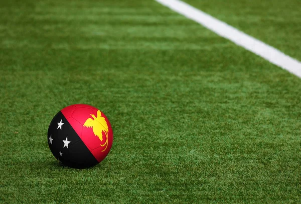 Bandera Papúa Nueva Guinea Pelota Fondo Del Campo Fútbol Tema — Foto de Stock