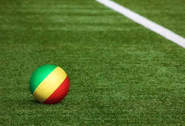 Republik Kongo Flagge Auf Ball Auf Fußballfeld Hintergrund Nationales Fußballthema — Stockfoto