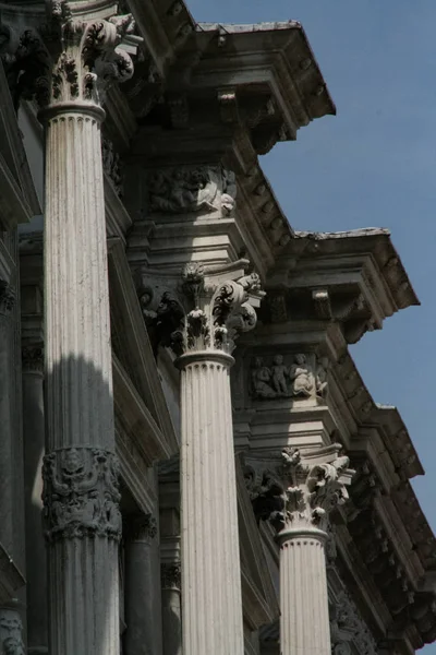 Venezia Scuola Grande San Rocco Particolare Della Facciata Marmi Colorati — Foto Stock