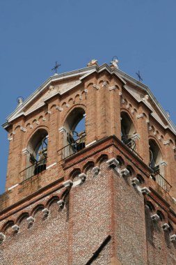Venedik, duvarlar arasında bir köşe şeklinde küçük çan kulesi