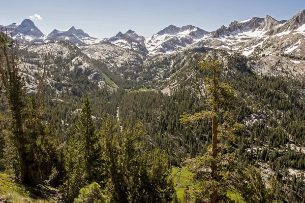 Una Vista Tully Hole Fish Creek Red Slate Mountain Red —  Fotos de Stock