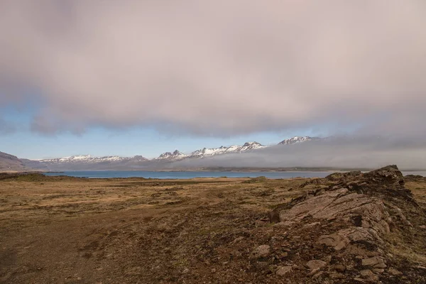 Paesaggio vicino al monumento naturale di Teigarhorn — Foto Stock