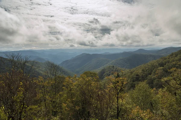 Blue Ridge Parkway - Grassy Ridge Mine Overlook — Stock Photo, Image