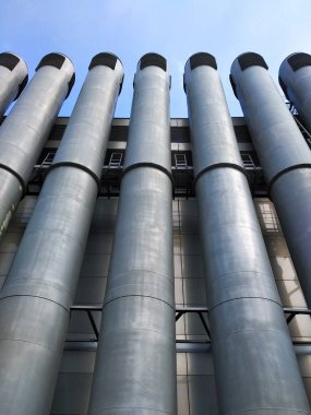 boru boru borularda yüksek rütbeli Havaalanı yukarıda gökyüzü