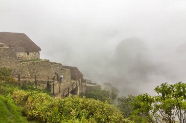 Inca adımları aşağıdaki birkaç ünlü seyahat hedef içindeki caddeler yollar içinde: Machu Picchu Kalesi İnka İmparatorluğu Andes kayıp şehir, sadece inanılmaz bir temsilidir sisli bir günde