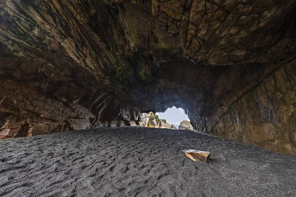 Знаменитий Подорожі Cueva Los Patos Liles Дивного Пляжу Трьома Печери — стокове фото