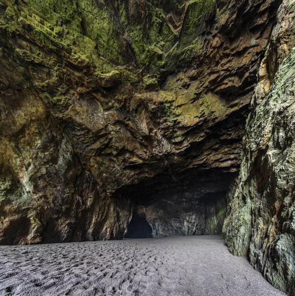 Caverna Praia Incrível Frente Para Oceano Pacífico Destino Viagem Cueva — Fotografia de Stock