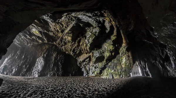 Знаменитий Подорожі Cueva Los Patos Liles Дивного Пляжу Трьома Печери — стокове фото