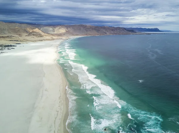 Vistas Playa Las Tortolas Desierto Atacama Las Luces Del Rayo — Foto de Stock