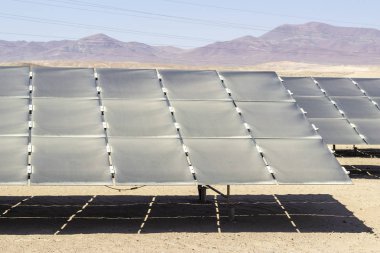 Güneş enerjisi, Co2 emisyonlarını azaltmak için temiz teknoloji. Güneş enerjisi için en iyi yer, kuzey Şili Atacama Çölü var. Güneş gibi yenilenebilir kaynakları ile temiz enerji için güneş enerjisi üreten