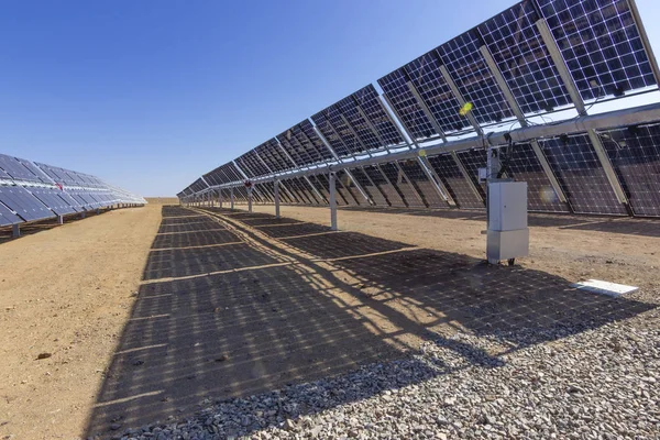 Energía Solar Tecnología Limpia Para Reducir Las Emisiones Co2 Mejor — Foto de Stock