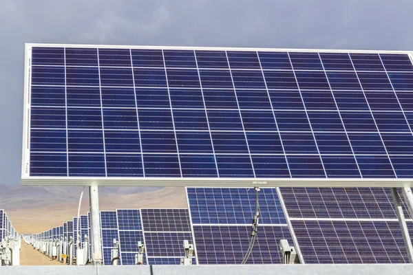 Energía Solar Tecnología Limpia Para Reducir Las Emisiones Co2 Mejor — Foto de Stock