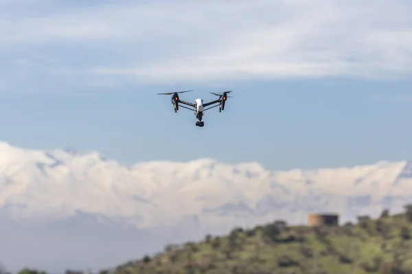 Drone Volando Trabajando Para Ortofoto Análisis Térmico Plantas Fotovoltaicas Con —  Fotos de Stock