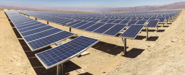 Güneş enerjisi, Co2 emisyonlarını azaltmak için temiz teknoloji. Güneş enerjisi için en iyi yer, kuzey Şili Atacama Çölü var. Güneş gibi yenilenebilir kaynakları ile temiz enerji için güneş enerjisi üreten