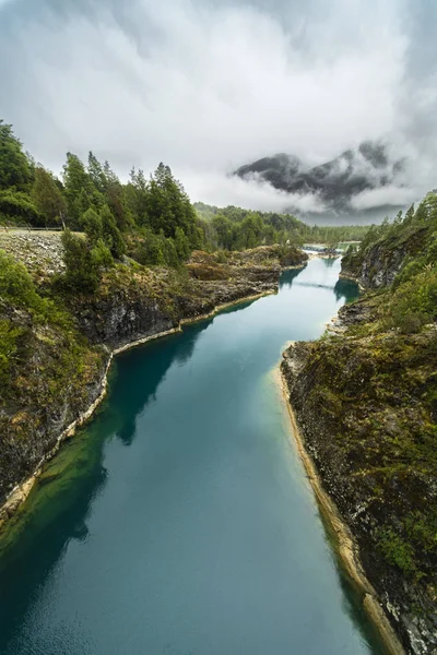 Kuzey Şili Patagonya Daki Dehşet Verici Köprü Puelo Nehri Dramatik — Stok fotoğraf