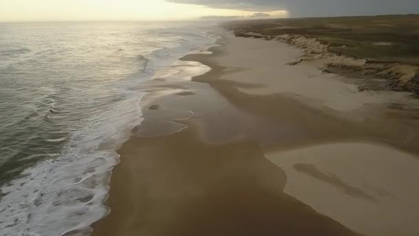 Uruguay Plajların Havadan Ham Görüntüleri Vahşi Bakire Beyaz Kumlu Plajları — Stok video