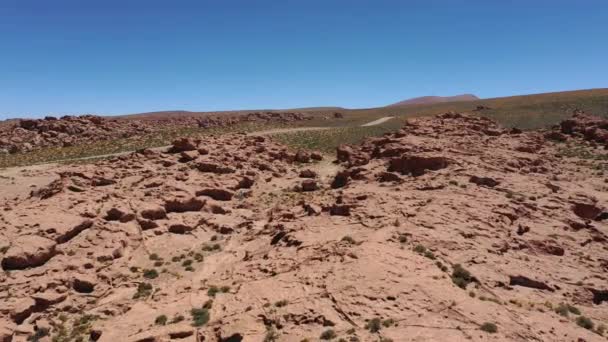 Vista Aérea Imágenes Bruto Del Desierto Atacama Paisaje Volcánico Escarpado — Vídeos de Stock