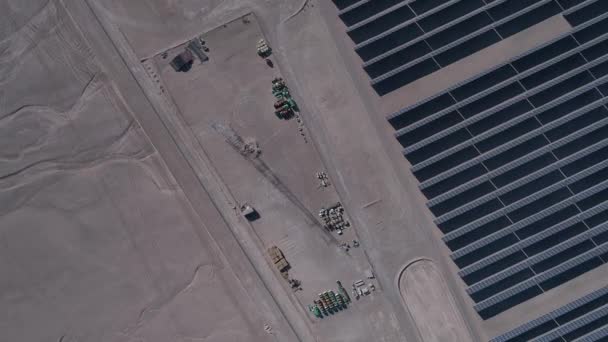 Запись Воздуха Ферма Солнечной Энергии Пустыне Атакама Чили Тысячи Рядов — стоковое видео