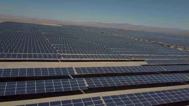 Aerial Footage Hundreds Solar Energy Modules Panels Rows Dry Lands — Stock Video