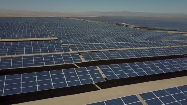 Aerial Footage Hundreds Solar Energy Modules Panels Rows Dry Lands — Stock Video